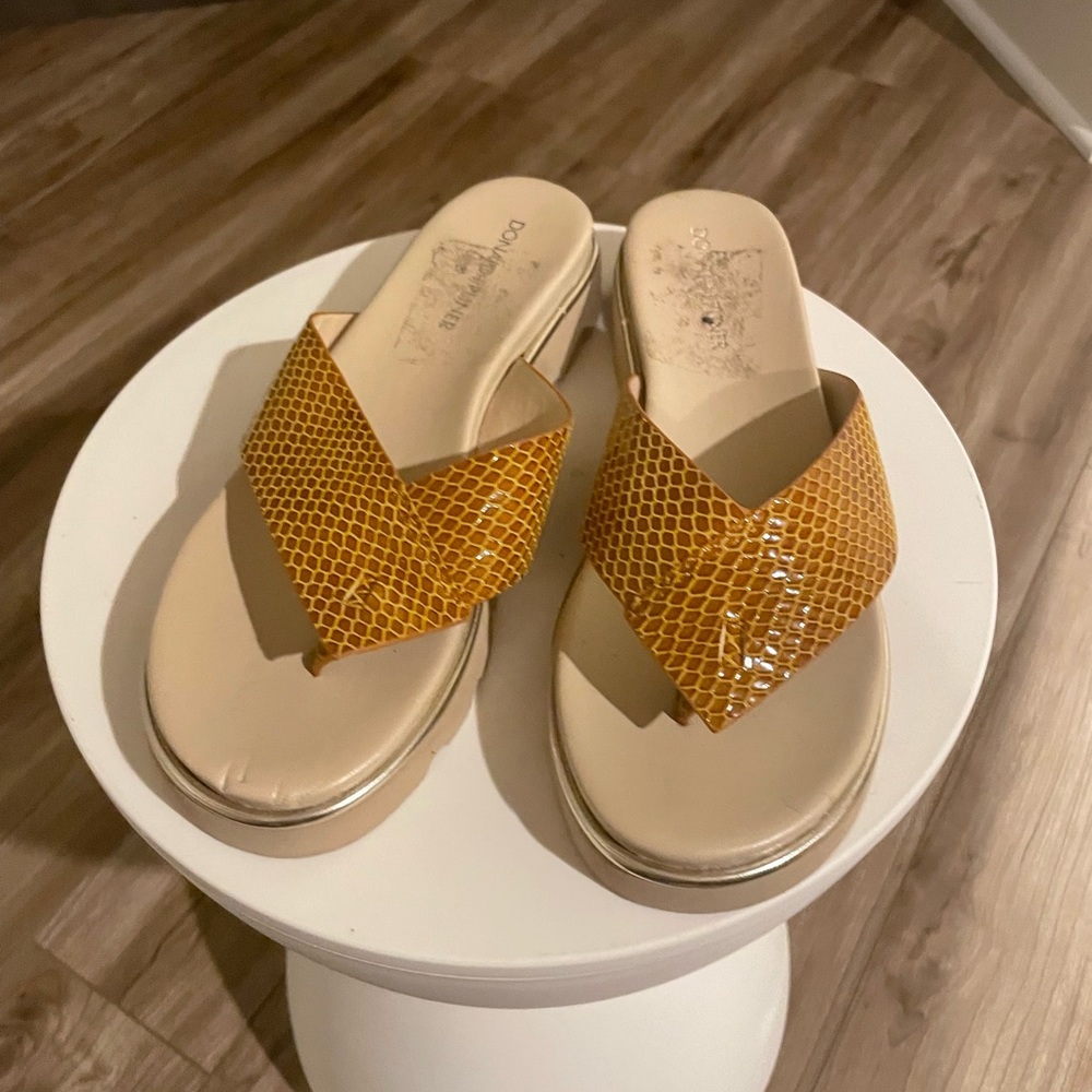 Donald Pliner sandals